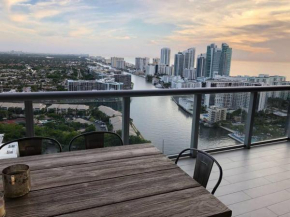 LUXURY PENTHOUSE w2 Bed 2 Bath